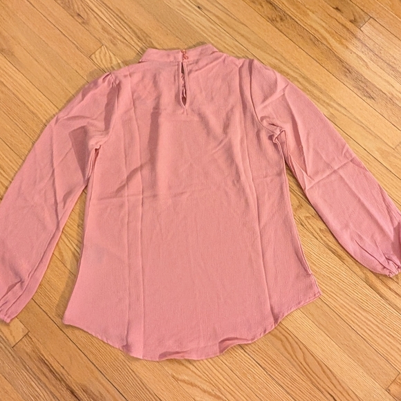 Le Chateau Pink Mandarin Collar Long Sleeve Blouse - Picture 4 of 4